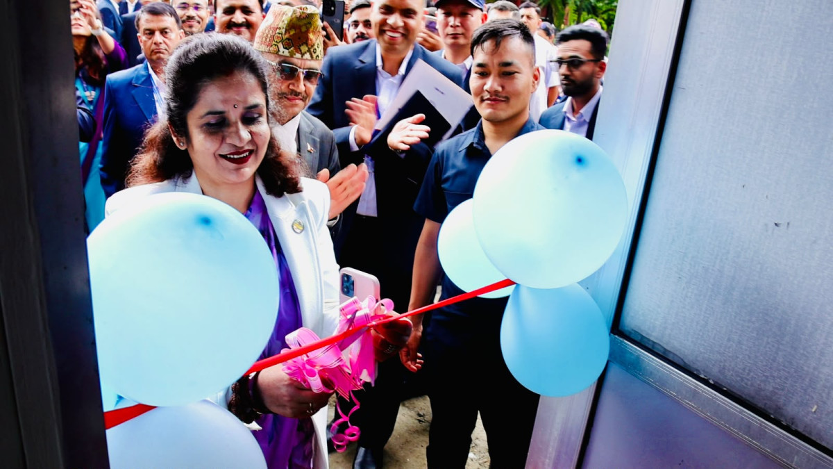 सिंहदरबारमै खुल्यो सरकारी खाद्य बिक्री कक्ष, १२४ प्रकारका वस्तु सुलभ मूल्यमा
